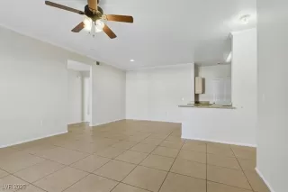 Photo #4: 2706326 Listing