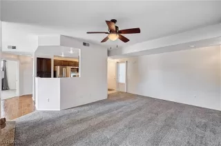 Photo #3: 2706340 Listing