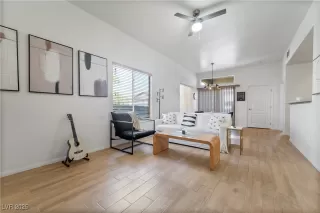 Photo #3: 2706355 Listing 