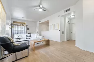 Photo #4: 2706355 Listing 