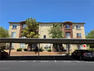 Photo #2: 2706357 Listing