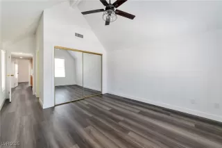 Photo #5: 2706359 Listing