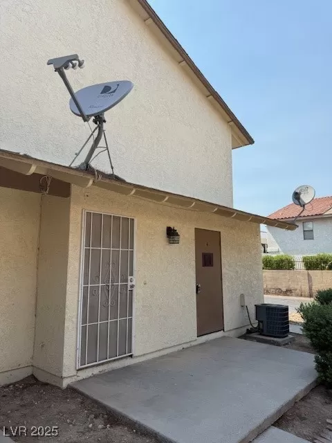 MLS: 2706412 Condo For Sale