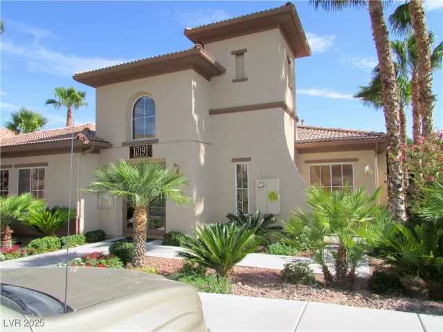 MLS: 2706417 Condo For Sale