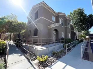 Photo #1: 2706417 Listing 