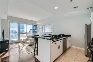 Photo #5: 2706429 Listing 