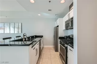 Photo #6: 2706429 Listing 