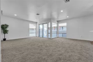 Photo #1: 2706459 Listing