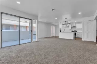 Photo #2: 2706459 Listing