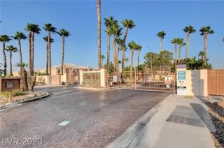 Photo #3: 2706463 Listing 