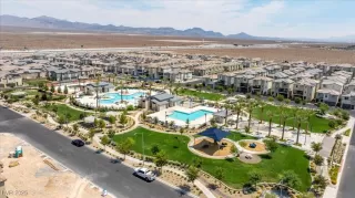 Photo #3: 2706473 Listing 