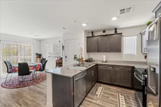 Photo #6: 2706473 Listing 