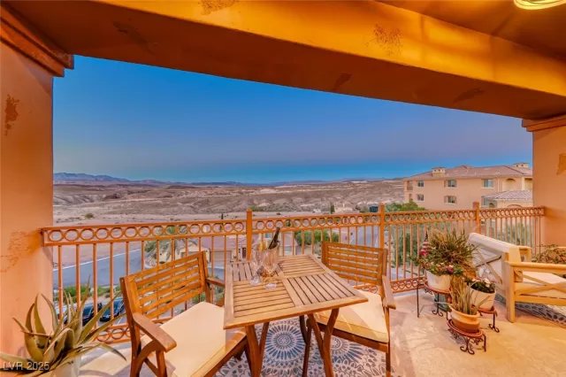 MLS: 2706478 Condo For Sale