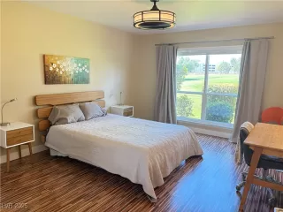 Photo #3: 2706517 Listing