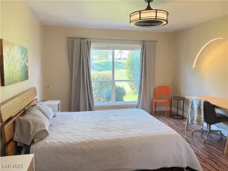 Photo #4: 2706517 Listing