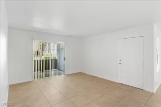 Photo #6: 2706518 Listing 