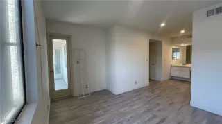 Photo #3: 2706521 Listing 