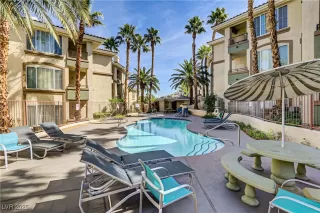 Photo #2: 2706530 Listing 