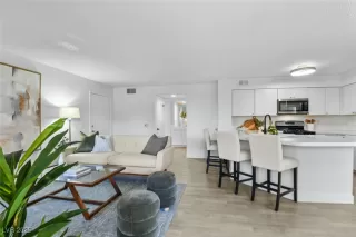 Photo #1: 2706571 Listing 