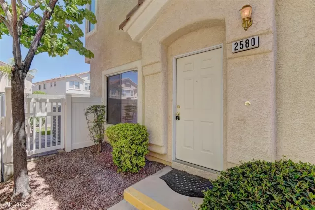 MLS: 2706616 Condo For Sale