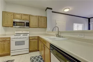 Photo #4: 2706616 Listing 