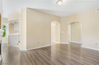 Photo #3: 2706628 Listing 