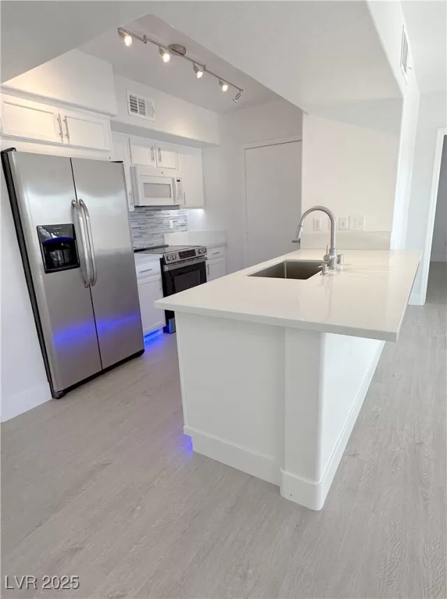 MLS: 2706647 Condo For Sale