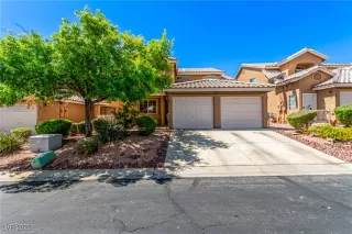 Photo #1: 2706653 Listing