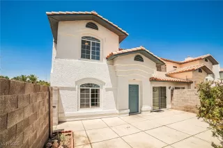 Photo #1: 2706660 Listing