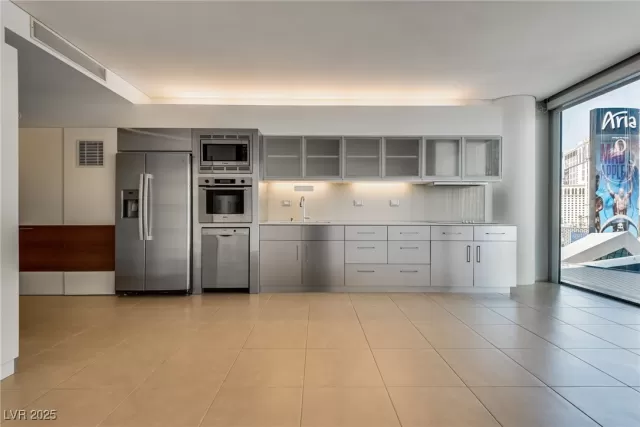 MLS: 2706662 Condo For Sale