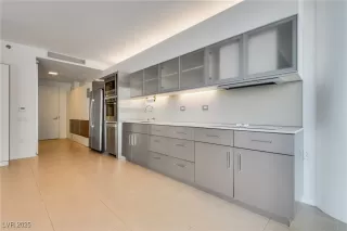 Photo #1: 2706662 Listing