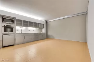 Photo #4: 2706662 Listing