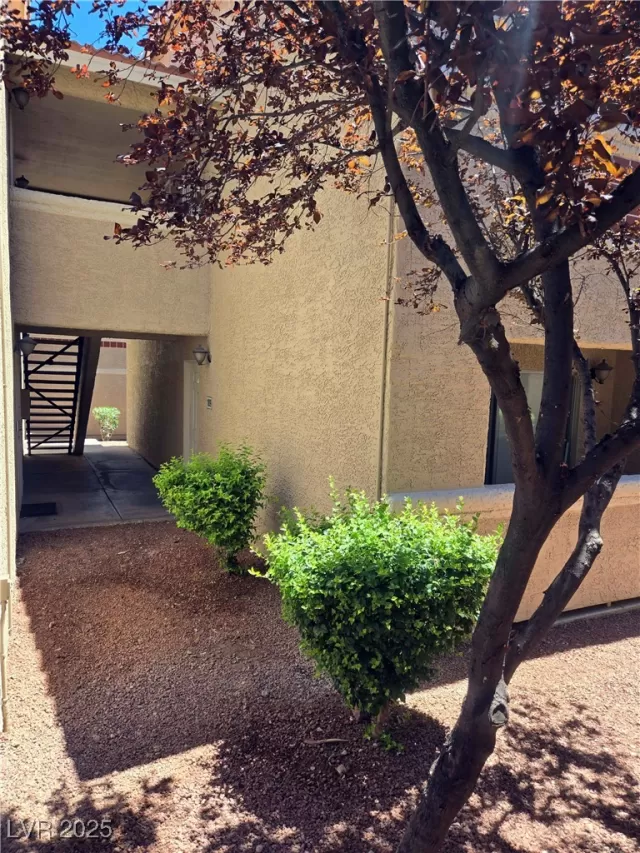 MLS: 2706664 Condo For Sale