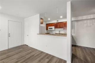 Photo #6: 2706685 Listing 