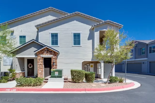 MLS: 2706716 Condo For Sale