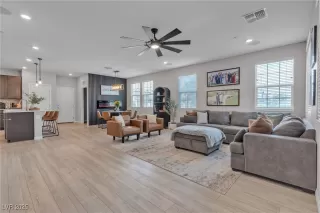 Photo #6: 2706719 Listing 