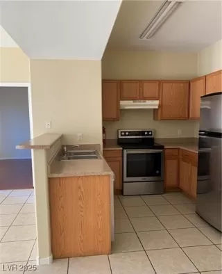 Photo #3: 2706742 Listing 