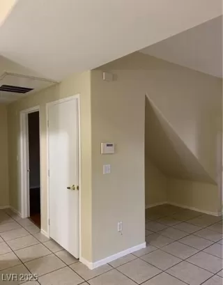 Photo #5: 2706742 Listing 