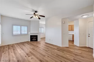 Photo #4: 2706774 Listing