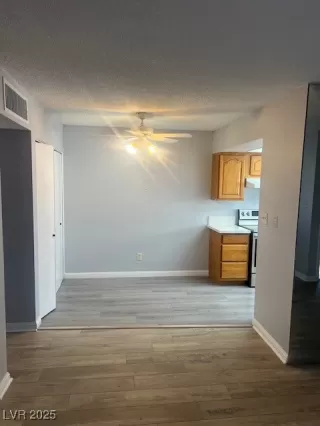 Photo #2: 2706777 Listing 