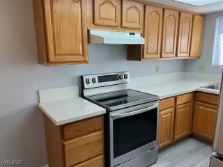 Photo #4: 2706777 Listing 