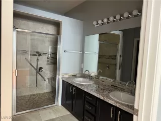 Photo #5: 2706779 Listing 