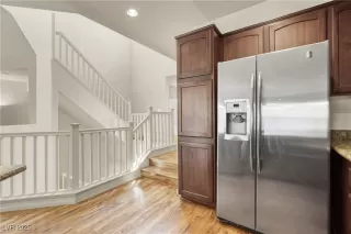 Photo #6: 2706803 Listing 