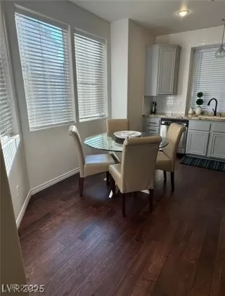 Photo #1: 2706805 Listing 