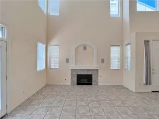 Photo #4: 2706810 Listing 