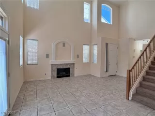 Photo #5: 2706810 Listing 