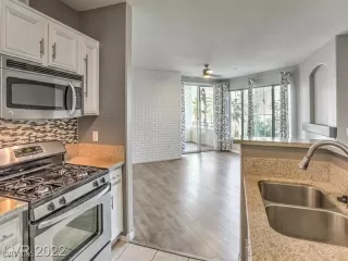 Photo #2: 2706811 Listing 