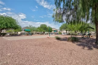 Photo #3: 2706812 Listing 