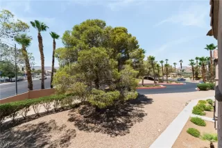 Photo #3: 2706817 Listing