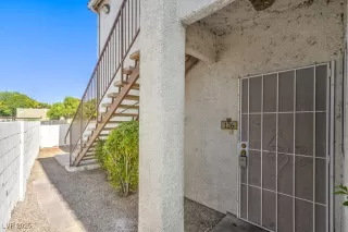 Photo #6: 2706822 Listing 